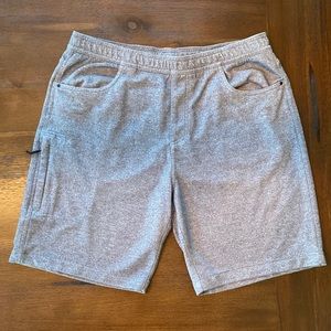 Men’s athletic Hawk & Co. shorts size L
